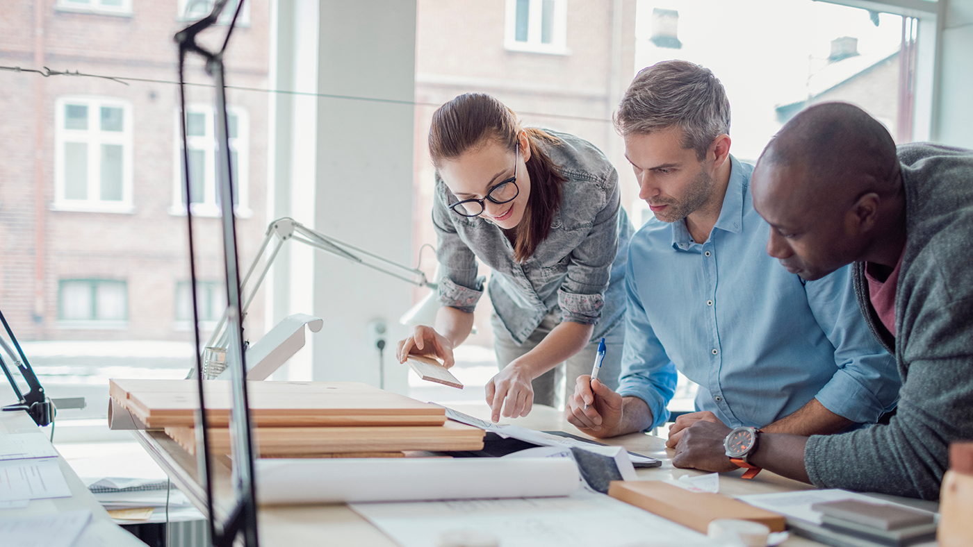 team working-find an expert